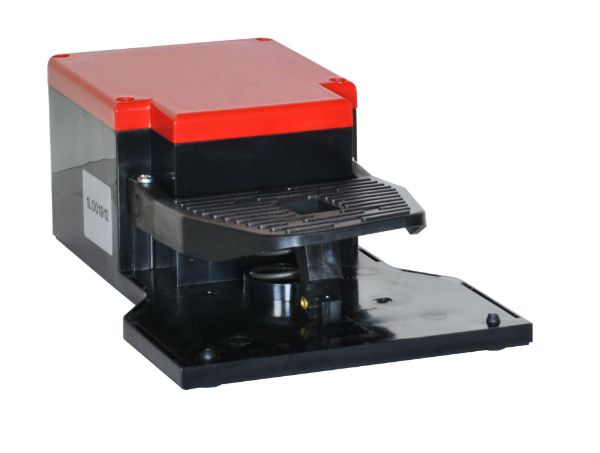 Изображение Pedaal (plast) 1NO/1NC, (snap-action), Lovato