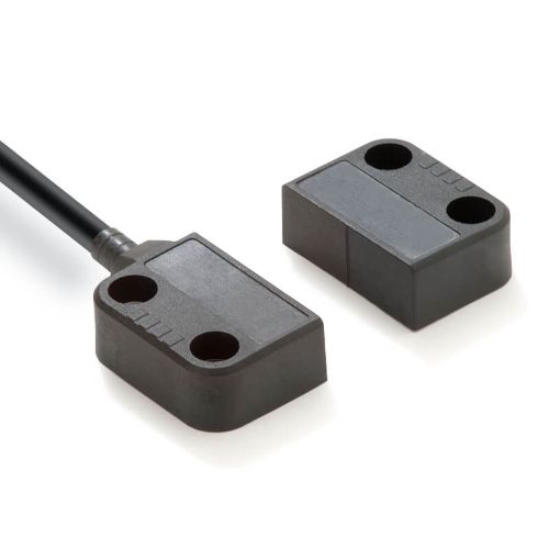 Picture of Non-contact door switch, Miniature, reed, 2m, plastic, 2NC+1NO contacts, Omron