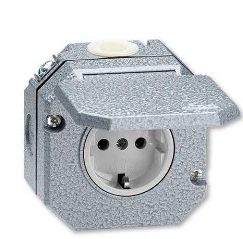 Picture of Pistikupesa 1-ne, metall, pinnap. IP55, IK06, Garant, ABB 