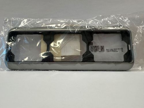 Picture of Raam 3-ne, Alpha , plaatina