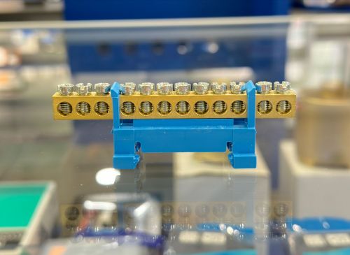 Picture of Neutraaliklemm 12 pos (2x16+10x10mm2), DIN-liistu kinnitusega, Scame 