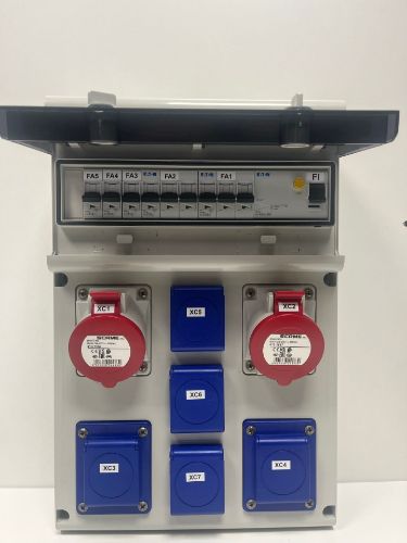 Изображение Vooluvõtukeskus 2x16A 5p, 5x230V kaitseautomaadid ja rikkevool IP44, 415x270, SCAME 