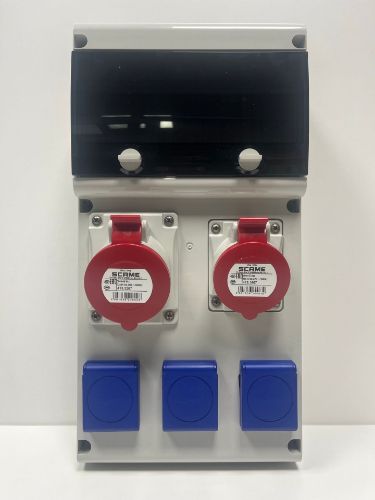 Изображение Vooluvõtukeskus 1x32A 5p 1x16A 5p 3x230V 10mod. IP44, 415x210, SCAME 