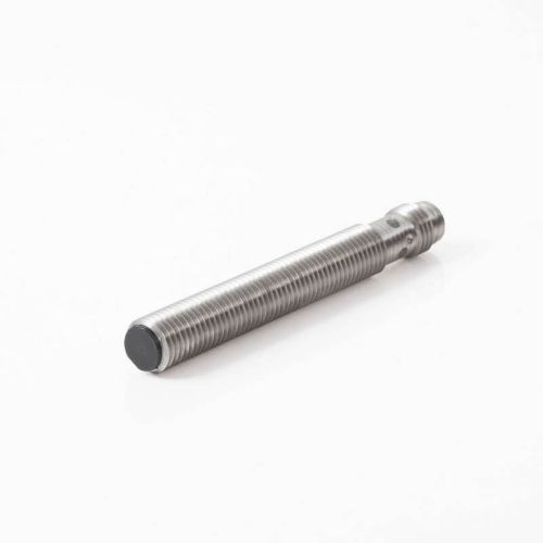 Picture of Ind.andur E2B, M8, Sn=2mm, Shielded, PNP-NO, SUS, korpus 64mm, pistik M8 3-pin, Omron 
