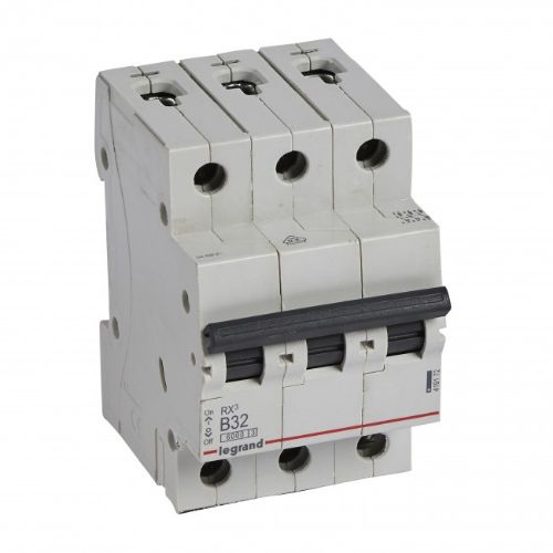 Picture of Moodulkaitselüliti RX3, 3P, 32A, B, 6kA, Legrand 