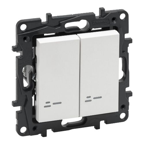Picture of Grupilüliti tulega klahviga, 10A 230V valge matt, vedrukl. süv. IP20, NILOE STEP, LEGRAND 