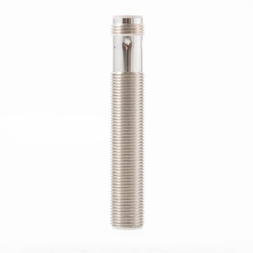 Изображение Ind.andur E2B, M12, Sn=4mm, Shielded, PNP-NO, korpus 74mm, pistik M12 4-pin, Omron 