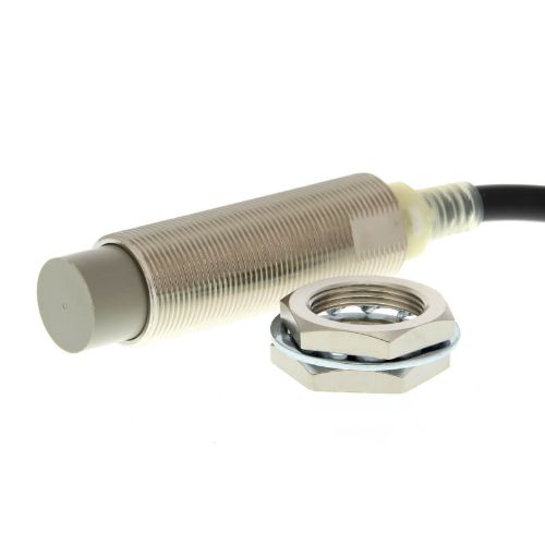 Picture of Ind.andur E2E, M18, Sn=10mm, Unshielded, NO, 20-240VAC, kaabel 2m, Omron 