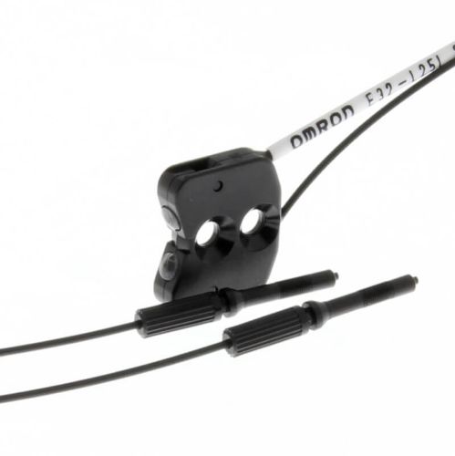 Picture of FiiberOptiline andur E32, limited reflective, label detection, 7mm, R10 fiber, 2m kaabel, Omron 