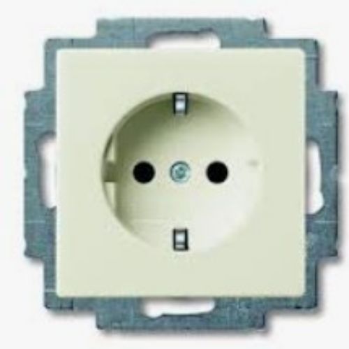 Picture of Pistikupesa 1-ne, maand.-ga, chalet-white, lastek. süv. IP20, Basic55