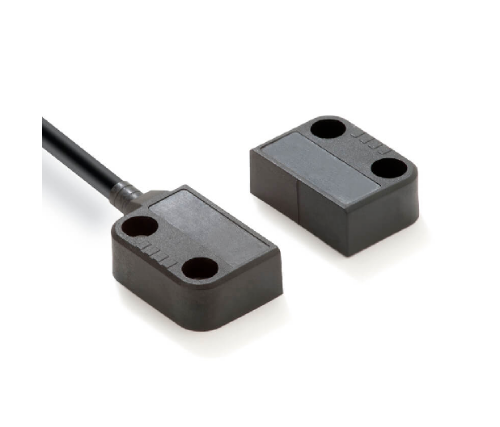 Picture of Turvalüliti (ukse) F3S,  2NC, plast, pistik M8 4-pin, Omron 