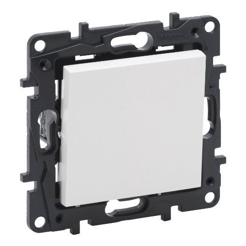 Picture of Veksellüliti klahviga, 10A 230V valge matt, vedrukl. süv. IP20, NILOE STEP, LEGRAND 