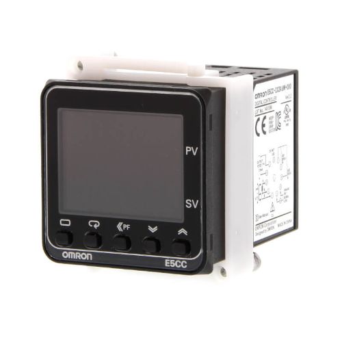 Picture of Temp.kontroller E5CC, Sis: univers. Välj: 0/4...20 mA, 2 alarmreleed, Plug-in, 24VAC/DC, Omron 