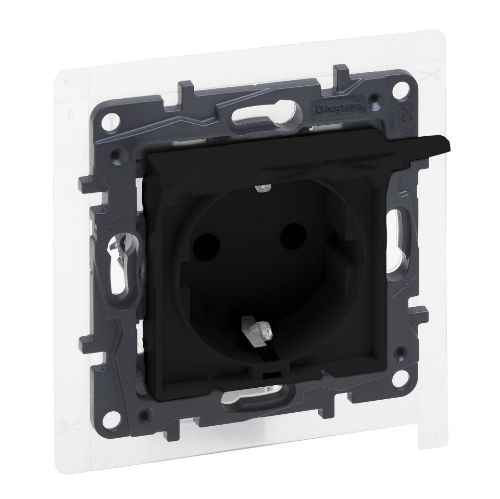 Picture of Pistikupesa 1-ne, m-ga, lapsek. must matt, vedrukl. süv. IP44, NILOE STEP, LEGRAND 