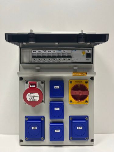 Изображение Vooluvõtukeskus 1x16A 5p 5x230V, pealüliti, kaitseautomaadid ja rikkevool IP44, 415x270, SCAME 