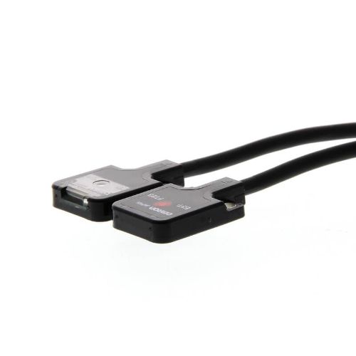 Изображение Fot.andur Saatja-Vastuvõtja E3T, Sn300mm, PNP,Dark-ON, 12-24VDC,IP67, 2 mkaabel, Omron 