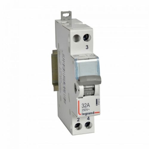 Изображение Kanglüliti CX3, 32A, 1x(1-0-2), 1mod, Legrand 